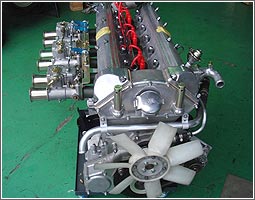 アストンマーチン DB5 6気筒エンジン